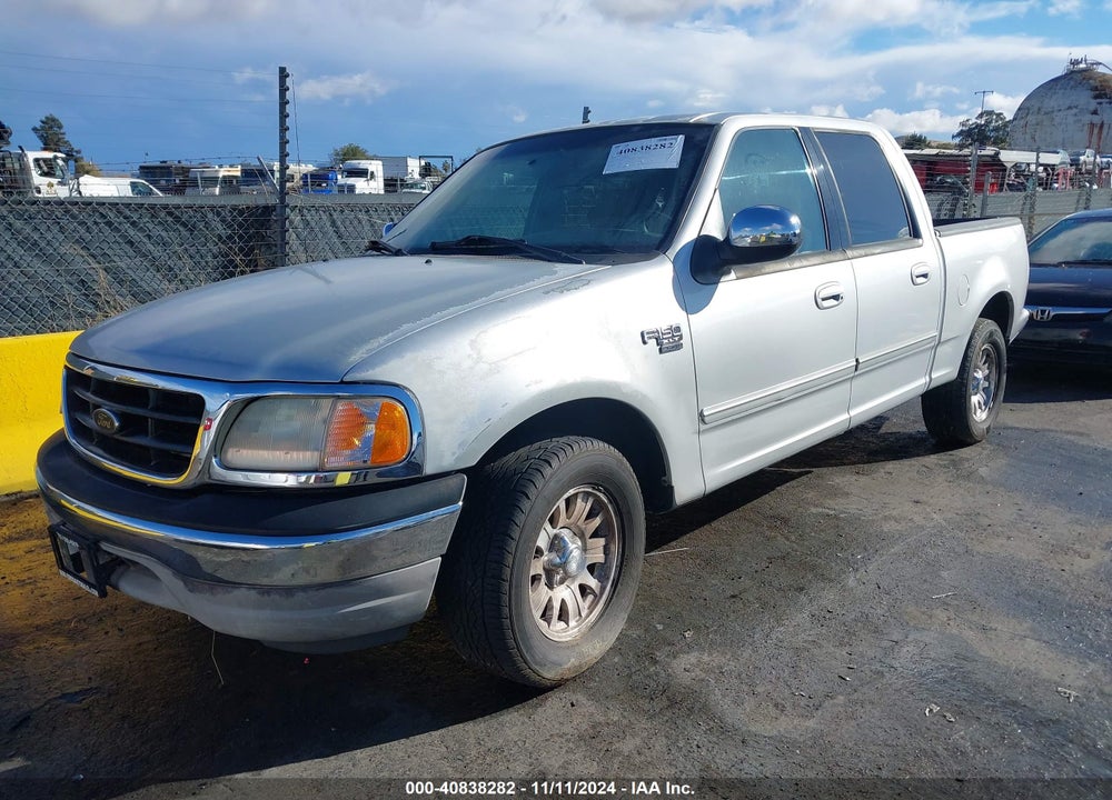 2002 FORD F-150 LARIAT/XLT VIN: 1FTRW07L82KB82589