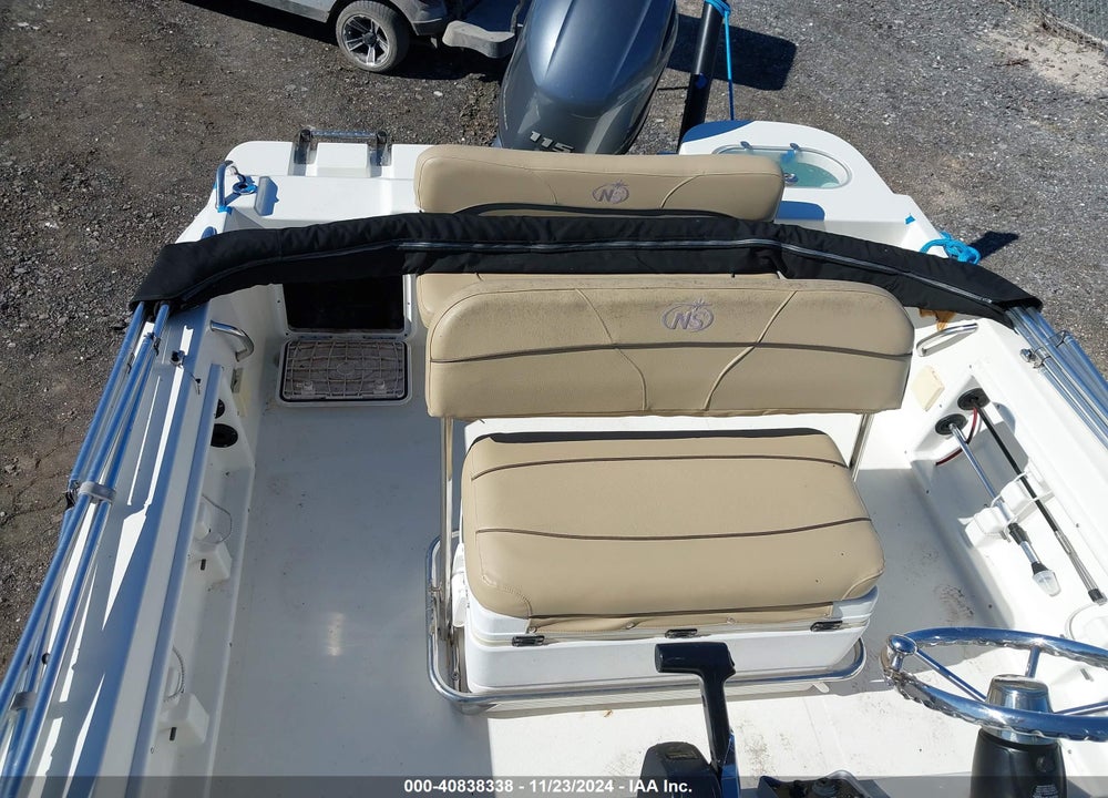 2017 NAUTICSTAR 1900XS VIN: JNT27421F717
