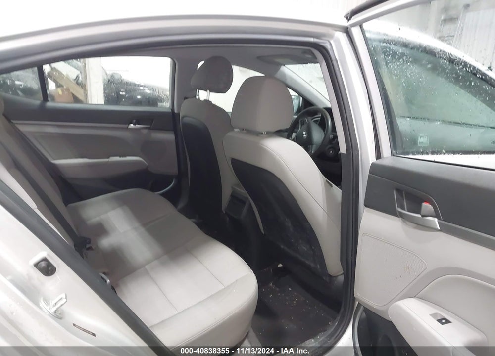 2018 HYUNDAI ELANTRA SEL VIN: 5NPD84LF1JH307988