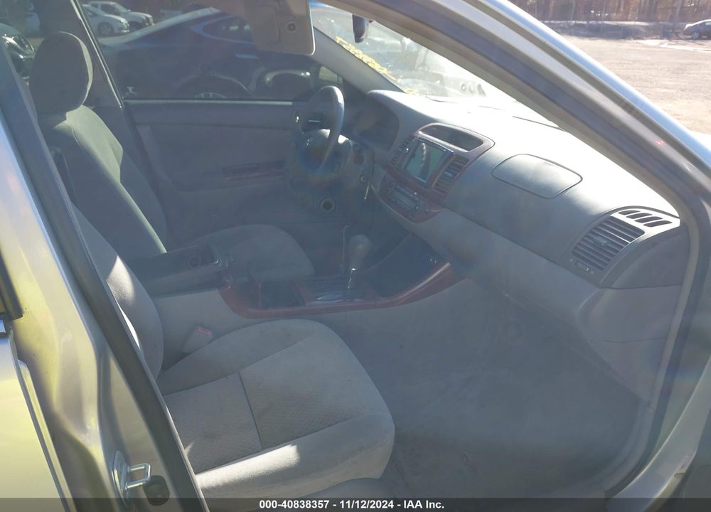 2003 TOYOTA CAMRY XLE VIN: 4T1BE30K13U160068