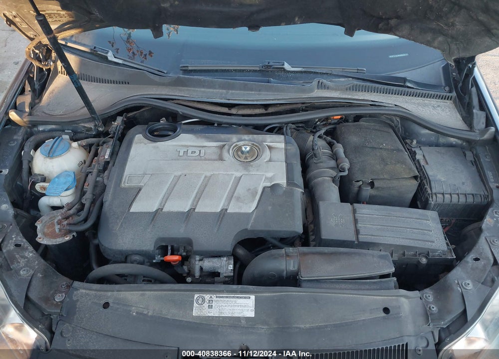 2010 VOLKSWAGEN JETTA TDI VIN: 3VWTL7AJ9AM659419