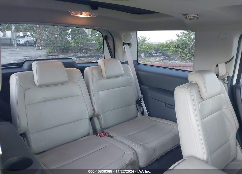 2010 FORD FLEX LIMITED VIN: 2FMHK6DT3ABA46325