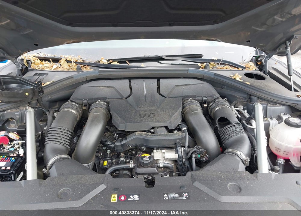 2022 GENESIS GV70 3.5T AWD SPORT VIN: KMUMCDTCXNU043604