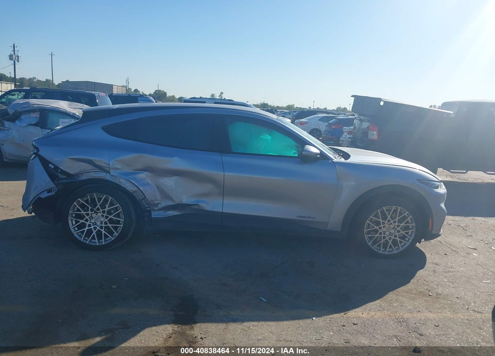 2022 FORD MUSTANG MACH-E SELECT VIN: 3FMTK1RM4NMA10257