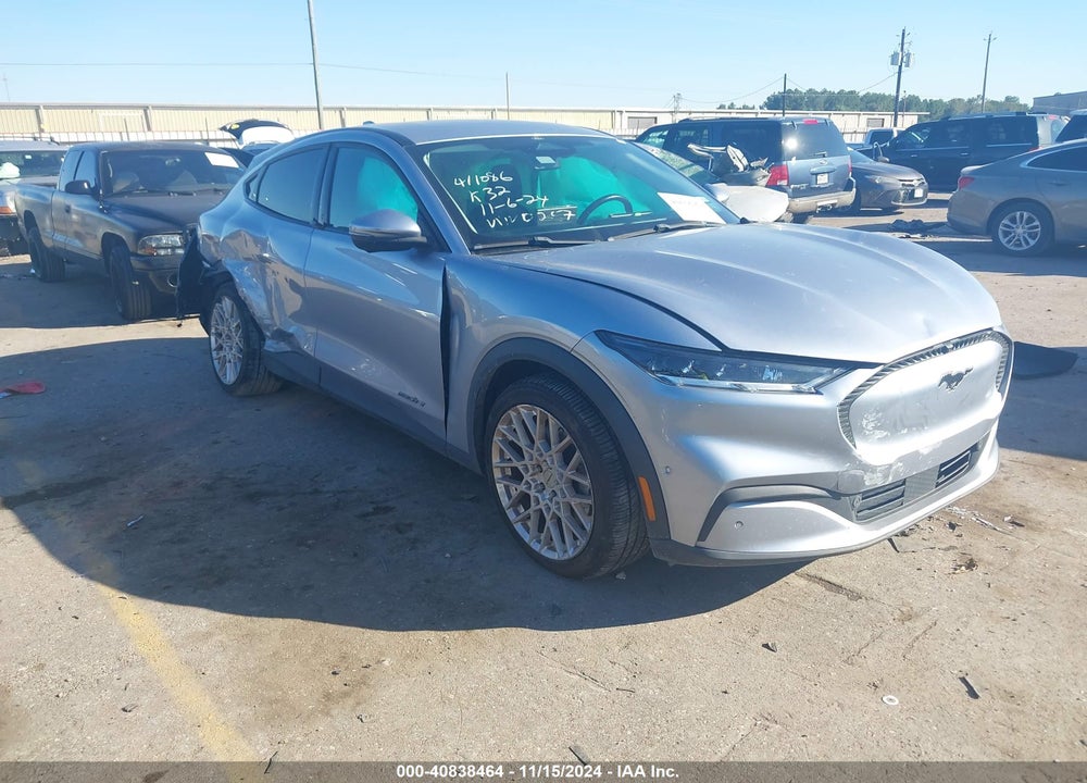 2022 FORD MUSTANG MACH-E SELECT VIN: 3FMTK1RM4NMA10257