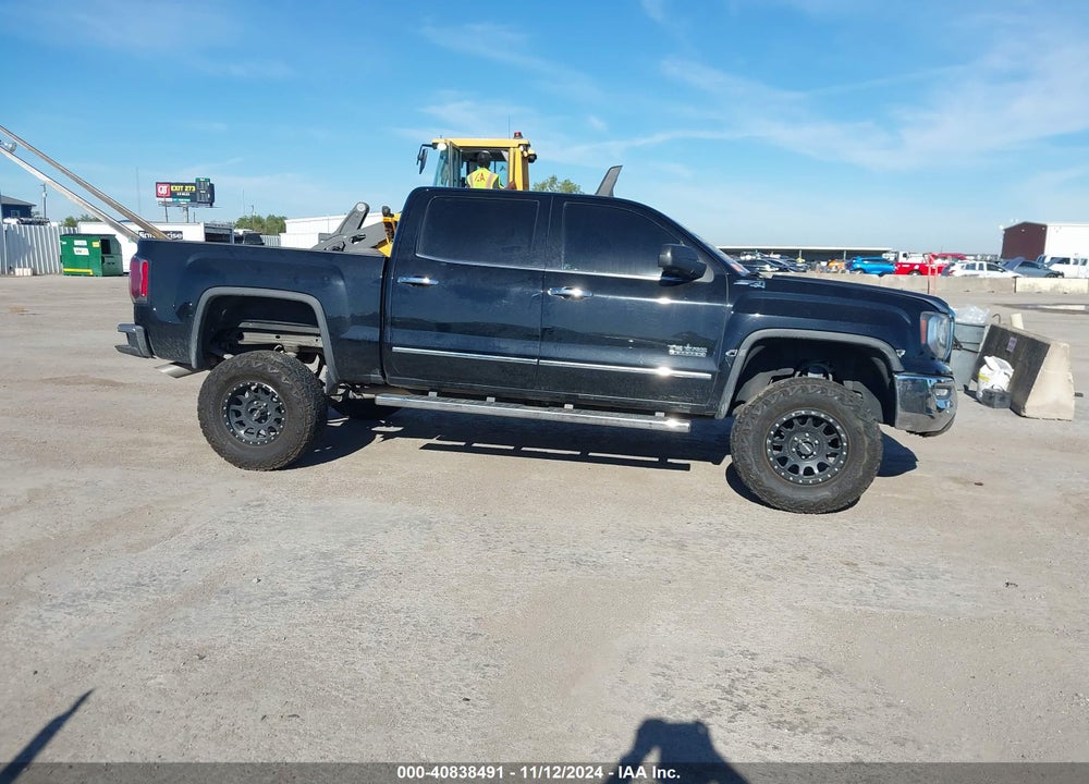 2018 GMC SIERRA 1500 SLT VIN: 3GTU2NEC5JG355724