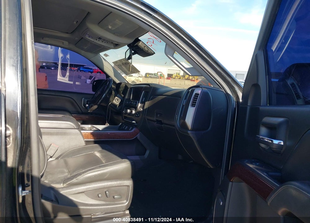 2018 GMC SIERRA 1500 SLT VIN: 3GTU2NEC5JG355724
