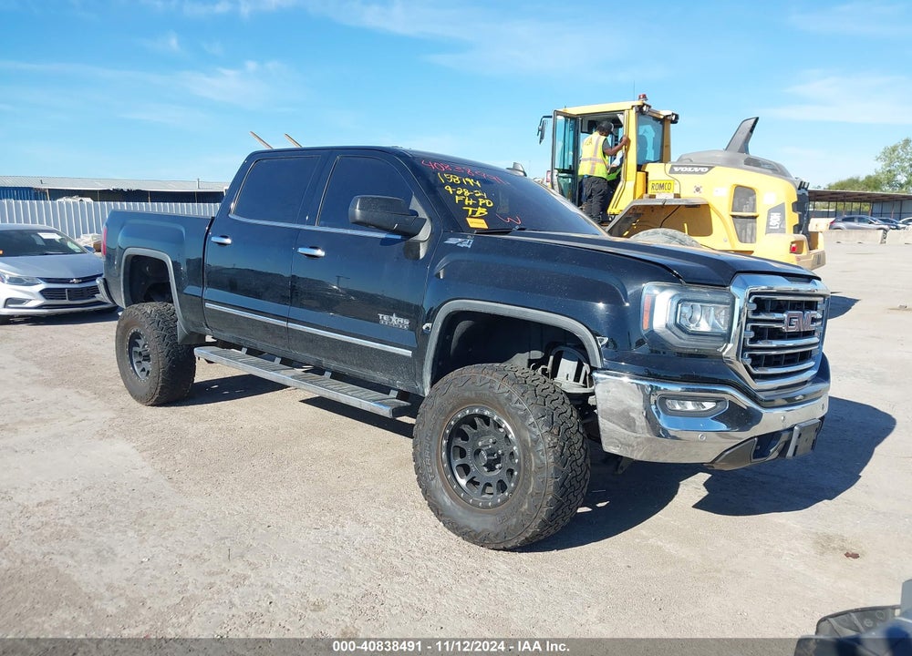 2018 GMC SIERRA 1500 SLT VIN: 3GTU2NEC5JG355724