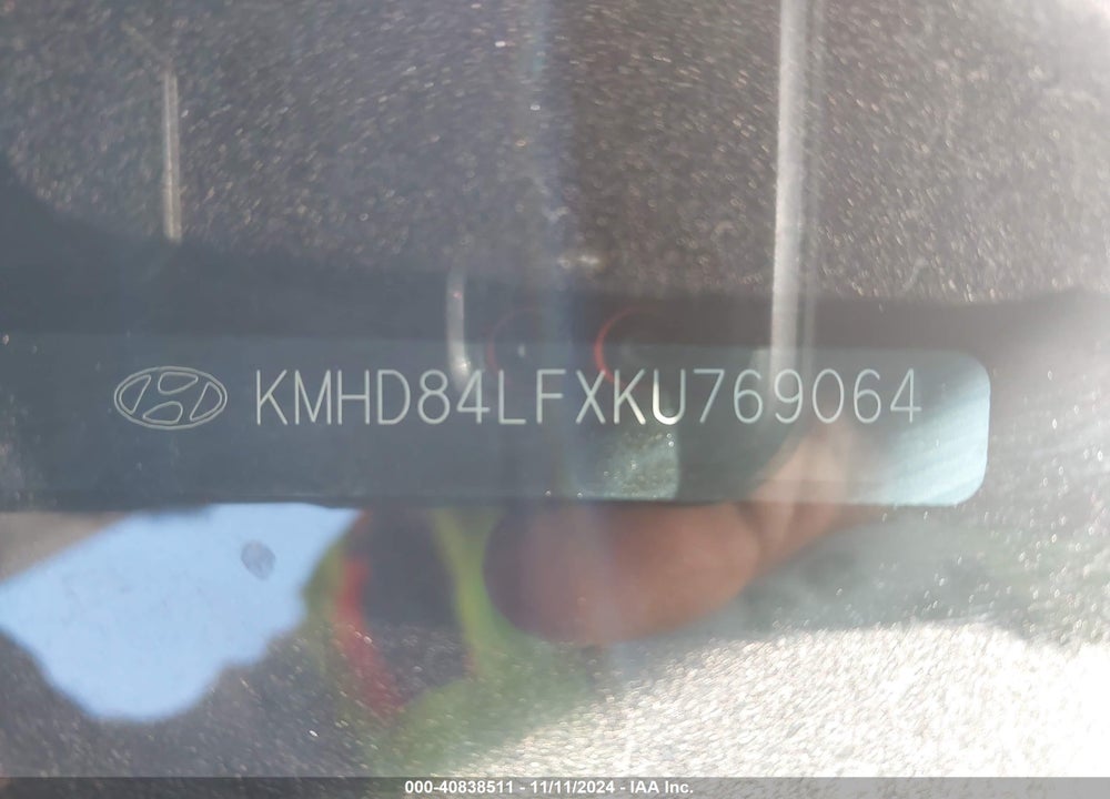 2019 HYUNDAI ELANTRA VIN: KMHD84LFXKU769064