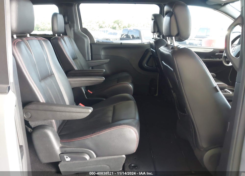 2018 DODGE GRAND CARAVAN GT VIN: 2C4RDGEG4JR341273