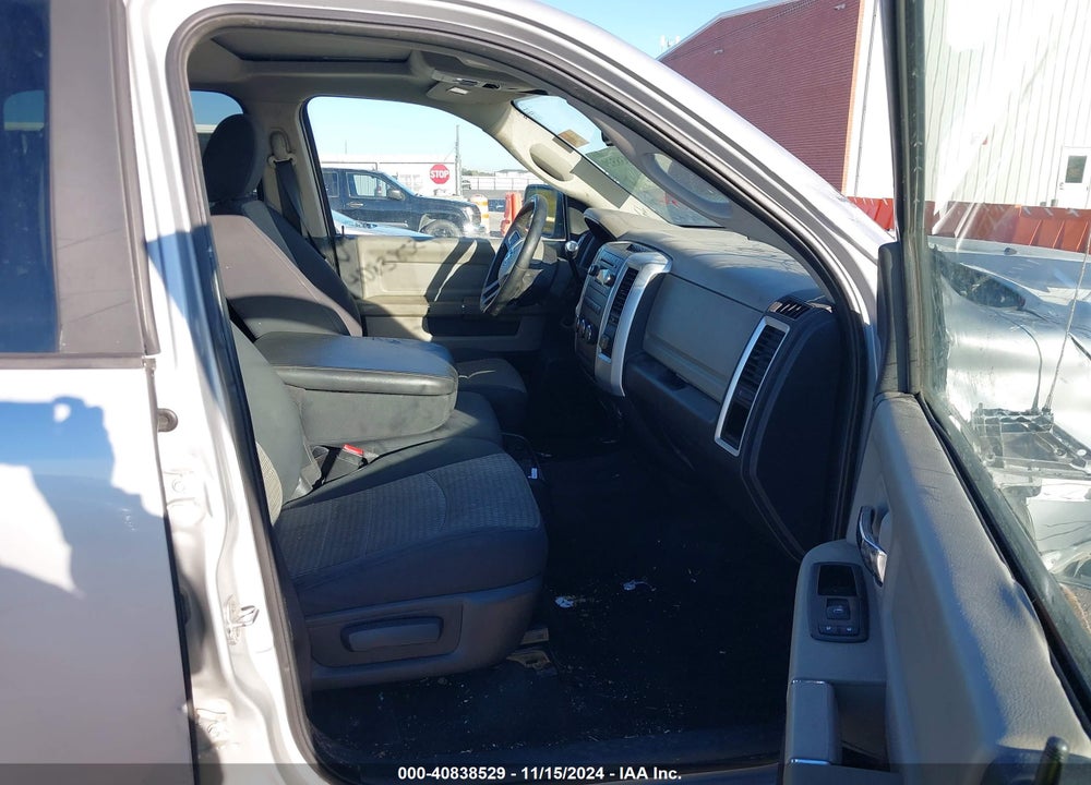 2011 RAM 1500 SLT VIN: 1D7RB1CP7BS566055