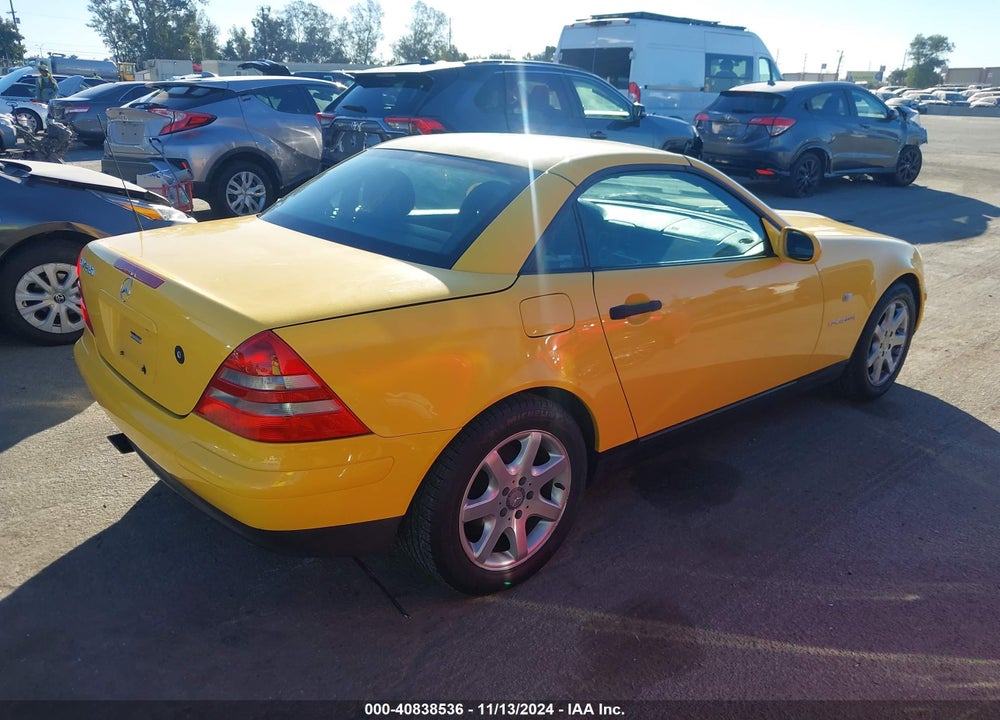 1998 MERCEDES-BENZ SLK 230 VIN: WDBKK47F7WF048569