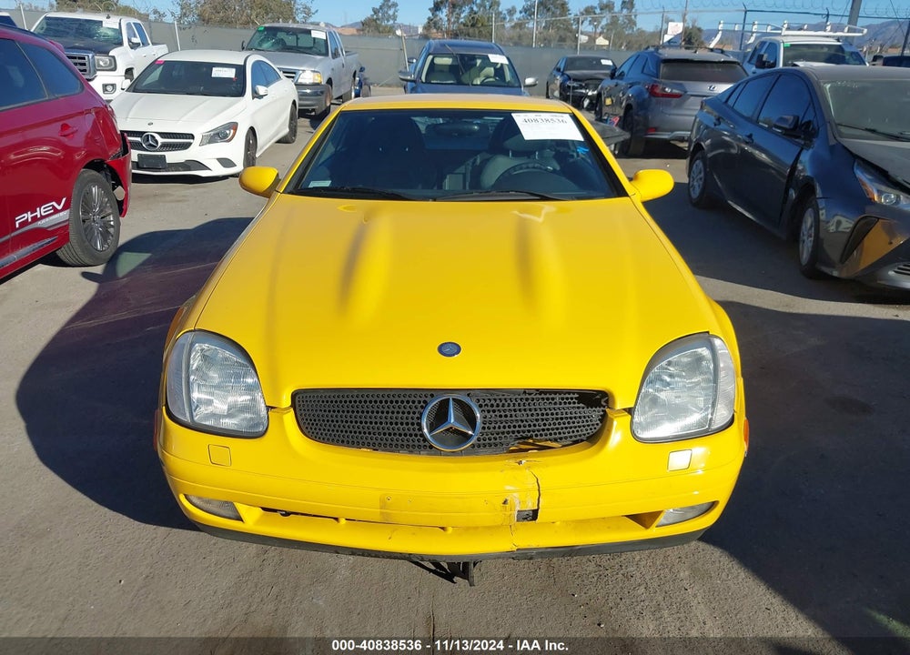 1998 MERCEDES-BENZ SLK 230 VIN: WDBKK47F7WF048569