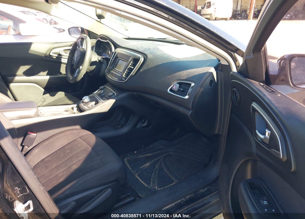 2015 CHRYSLER 200 LIMITED VIN: 1C3CCCAB0FN662022