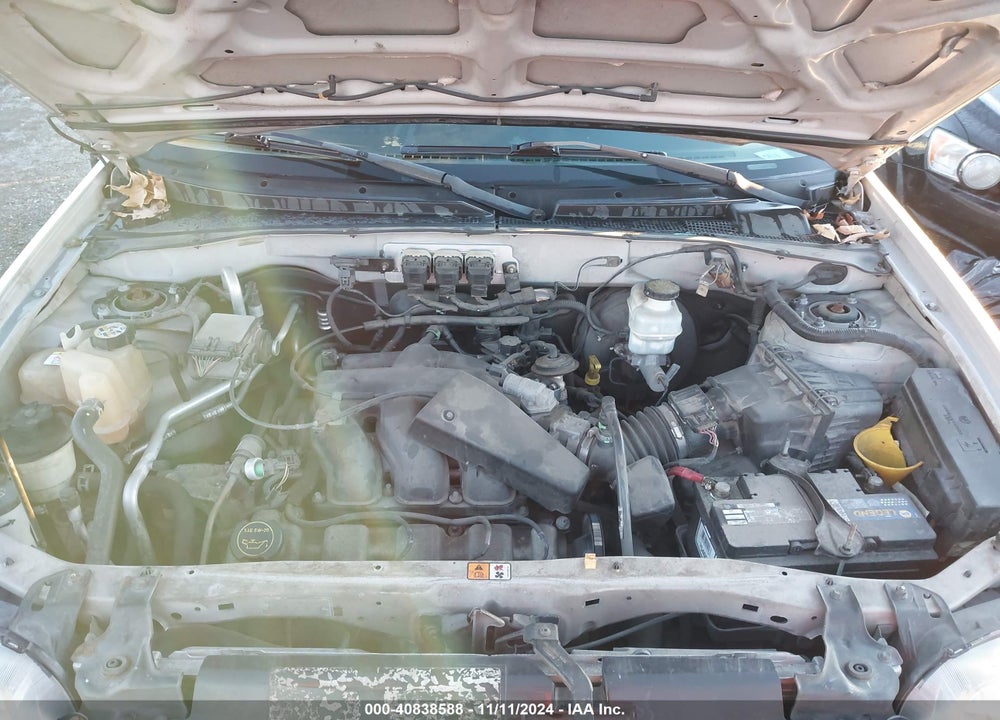 2005 FORD ESCAPE LIMITED VIN: 1FMCU04125KD12672