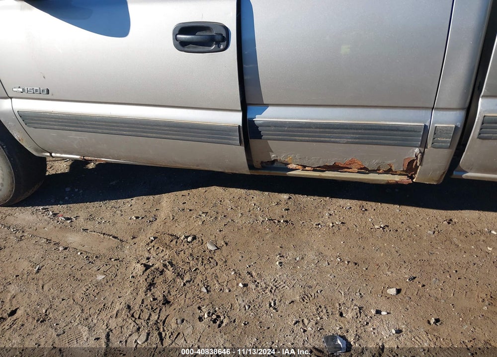 2001 CHEVROLET SILVERADO 1500 LS VIN: 1GCEK19TX1E230393