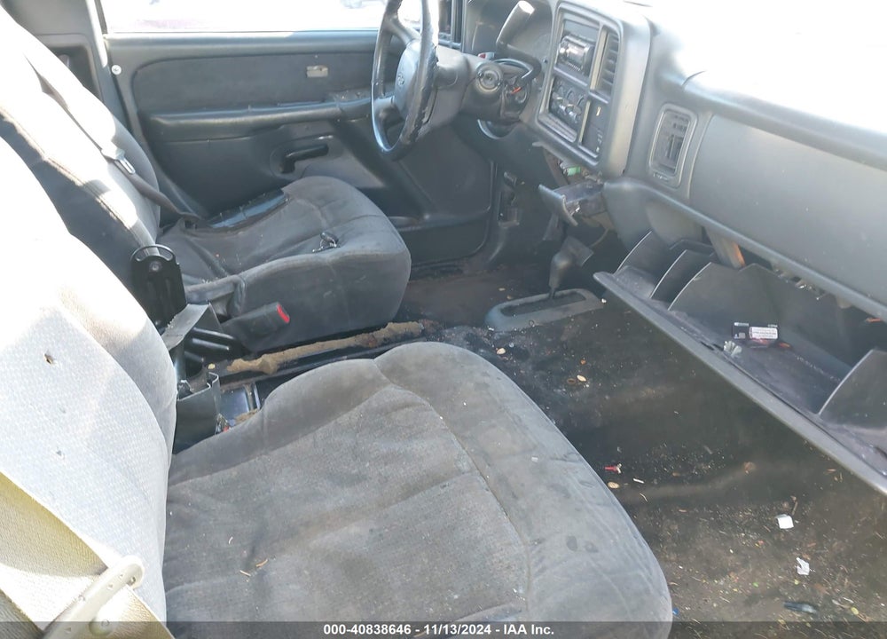2001 CHEVROLET SILVERADO 1500 LS VIN: 1GCEK19TX1E230393