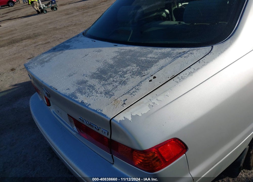 2001 TOYOTA CAMRY CE VIN: 4T1BG22K41U858690