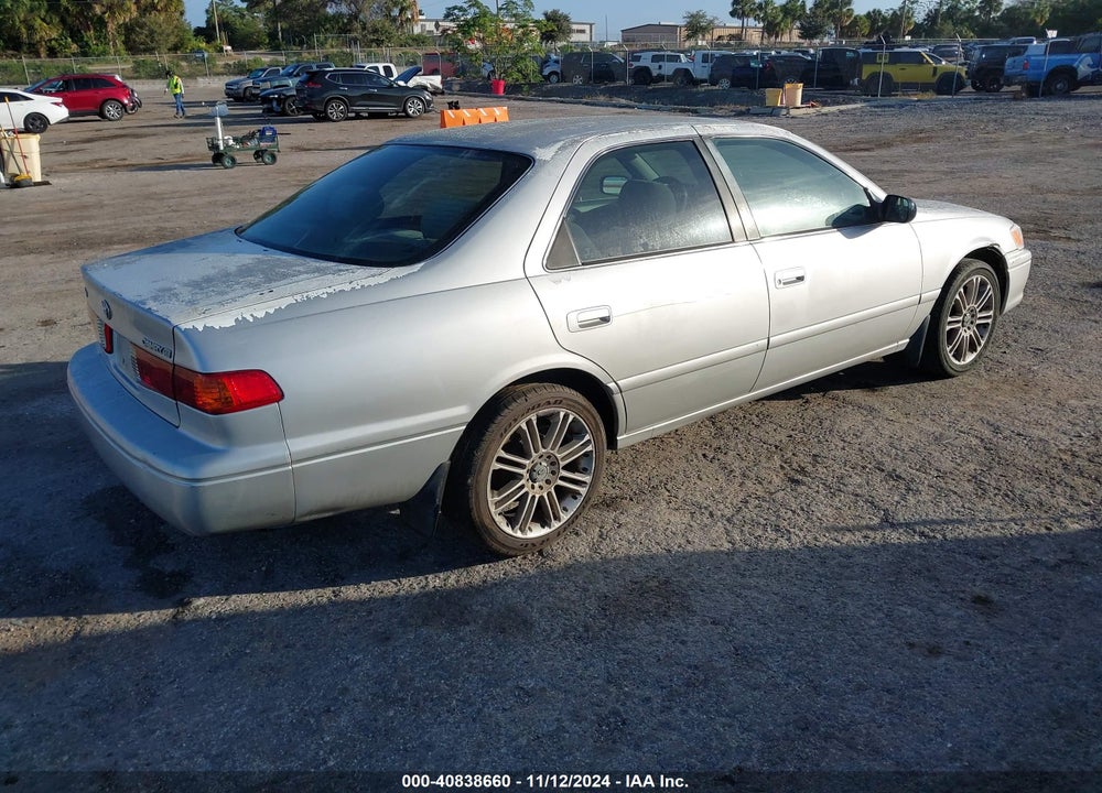 2001 TOYOTA CAMRY CE VIN: 4T1BG22K41U858690