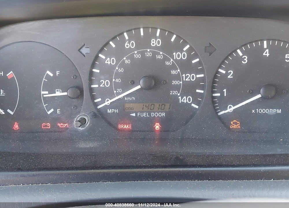 2001 TOYOTA CAMRY CE VIN: 4T1BG22K41U858690