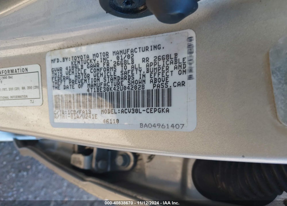 2002 TOYOTA CAMRY XLE VIN: 4T1BE30K42U042028