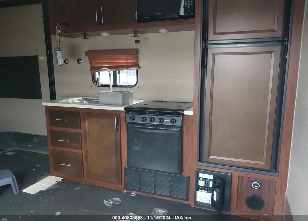 2017 FOREST RIVER OTHER VIN: 4X4TVGY20HR501047