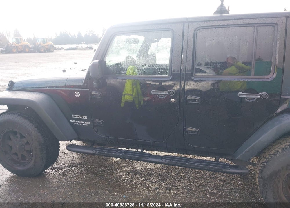 2015 JEEP WRANGLER UNLIMITED SPORT VIN: 1C4BJWDG5FL500713