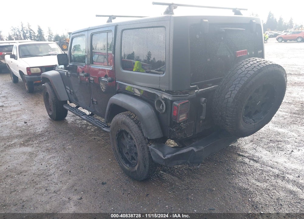 2015 JEEP WRANGLER UNLIMITED SPORT VIN: 1C4BJWDG5FL500713