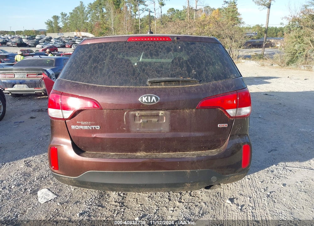 2015 KIA SORENTO LX VIN: 5XYKT3A68FG621378