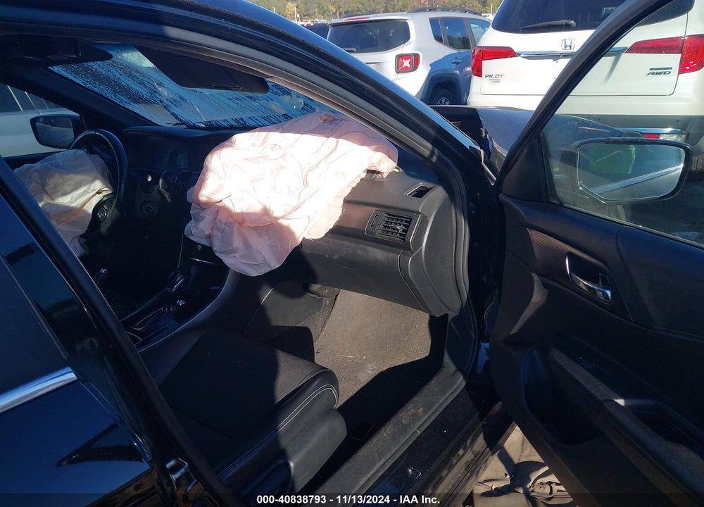 2016 HONDA ACCORD VIN: 1HGCR2F53GA209577