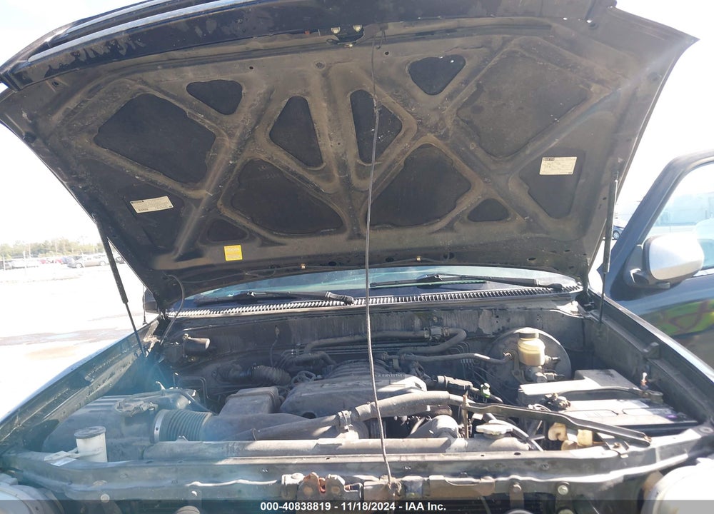2005 TOYOTA TUNDRA SR5 V8 VIN: 5TBRT34105S459299