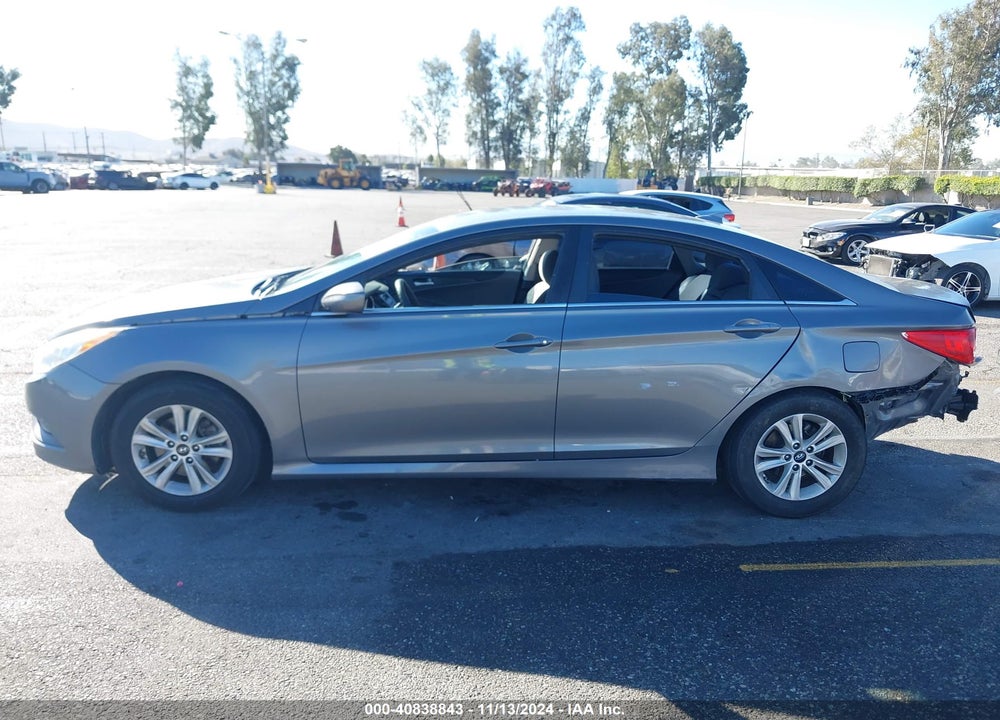 2014 HYUNDAI SONATA GLS VIN: 5NPEB4AC7EH927975