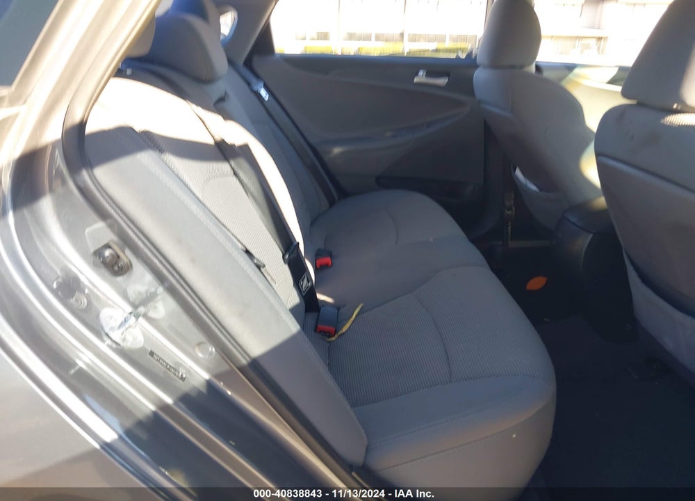 2014 HYUNDAI SONATA GLS VIN: 5NPEB4AC7EH927975