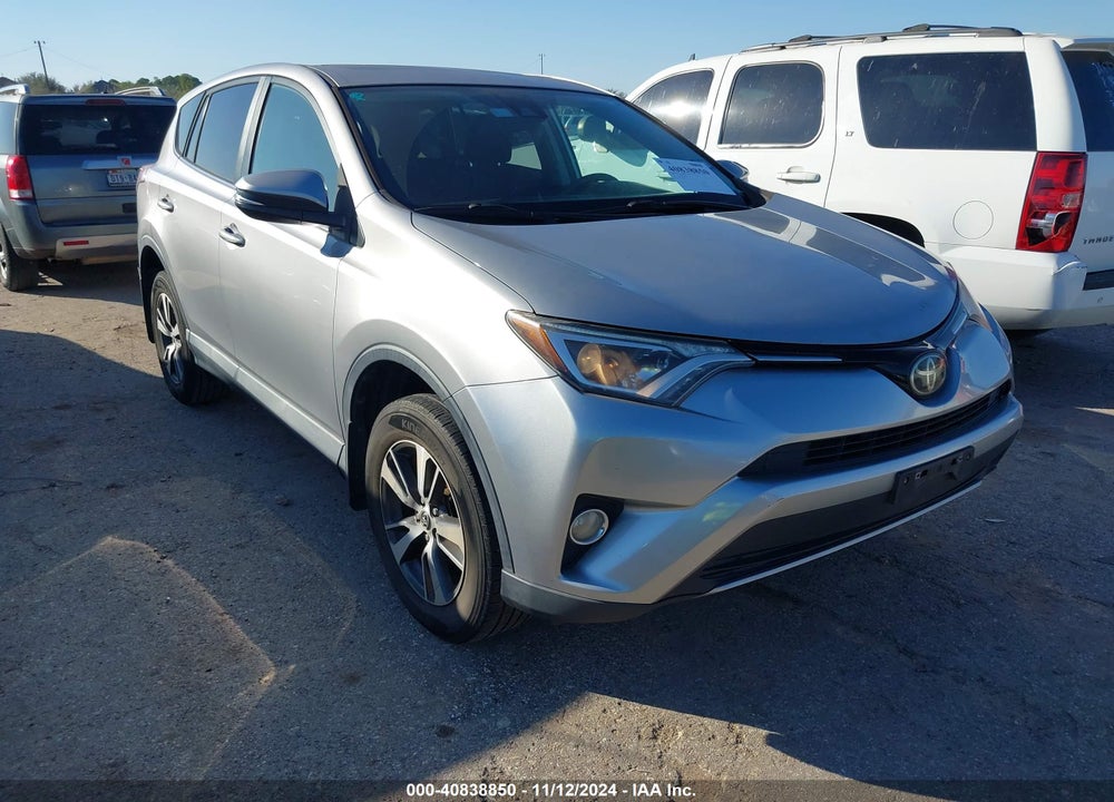 2018 TOYOTA RAV4 XLE VIN: 2T3WFREV8JW414951