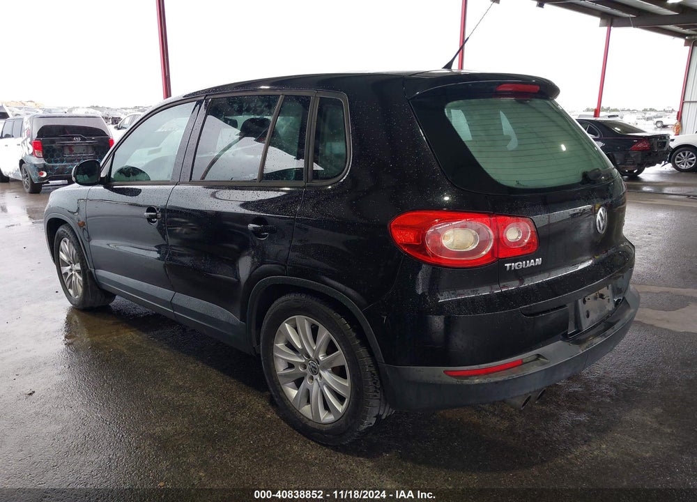 2009 VOLKSWAGEN TIGUAN VIN: WVGAV75NX9W522367