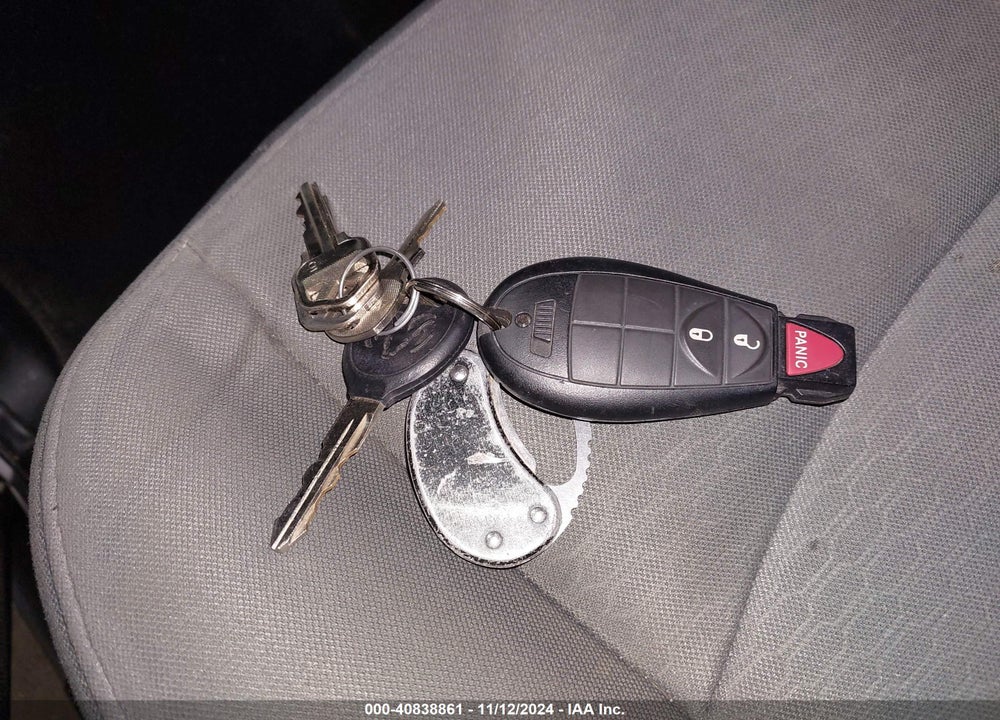 2014 RAM 1500 VIN: 1C6RR7KG0ES109027
