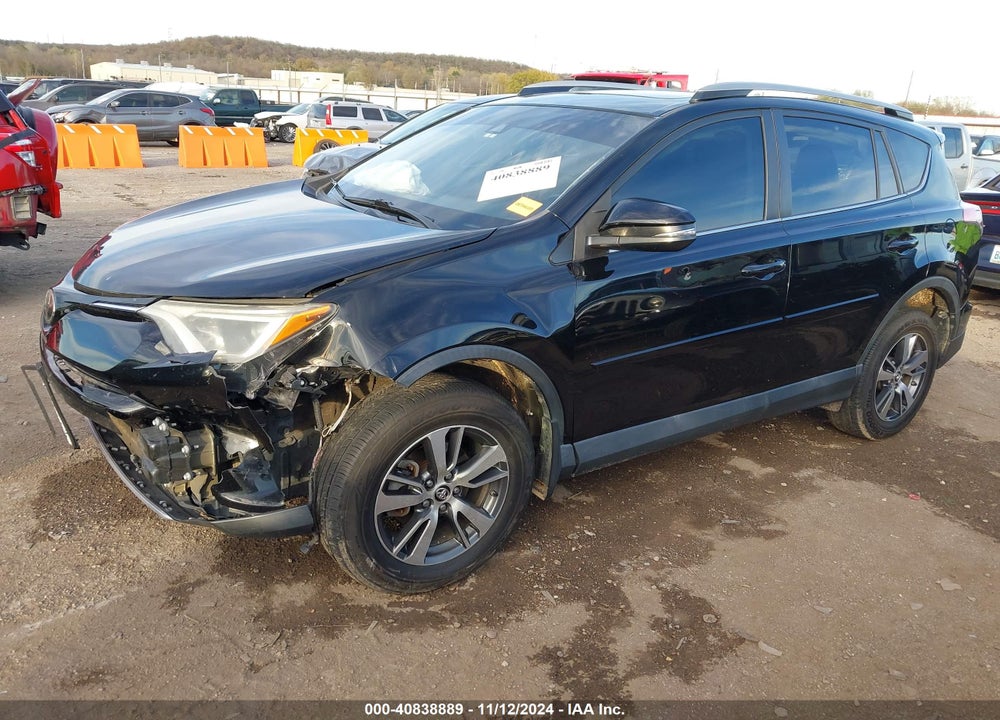 2017 TOYOTA RAV4 XLE VIN: 2T3RFREV6HW614539