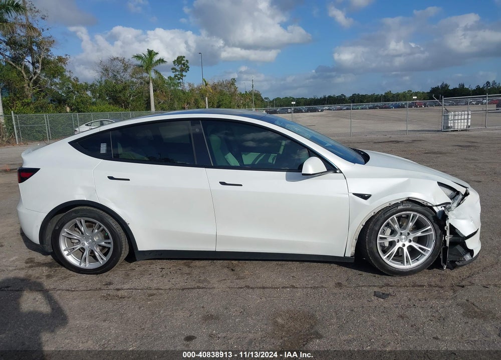 2021 TESLA MODEL Y LONG RANGE DUAL MOTOR ALL-WHEEL DRIVE VIN: 5YJYGDEE6MF102873