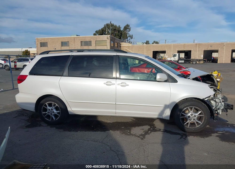 2005 TOYOTA SIENNA XLE VIN: 5TDZA22C95S376059