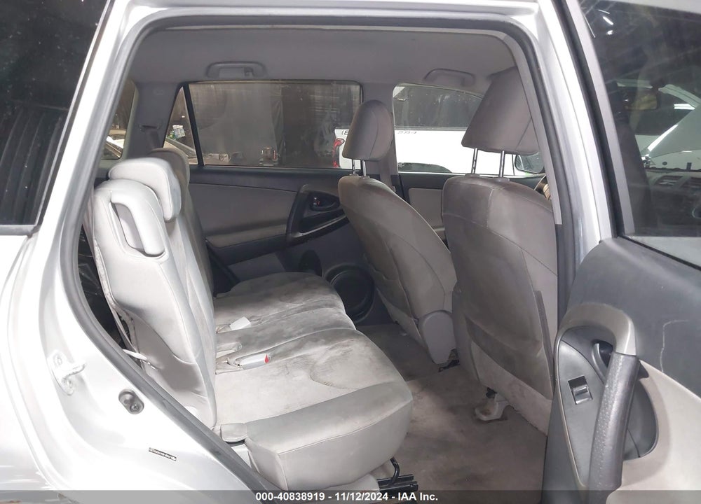 2010 TOYOTA RAV4 VIN: JTMBF4DV7AD031051