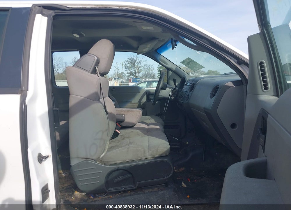 2006 FORD F-150 STX/XL/XLT VIN: 1FTRX12W16NA18609