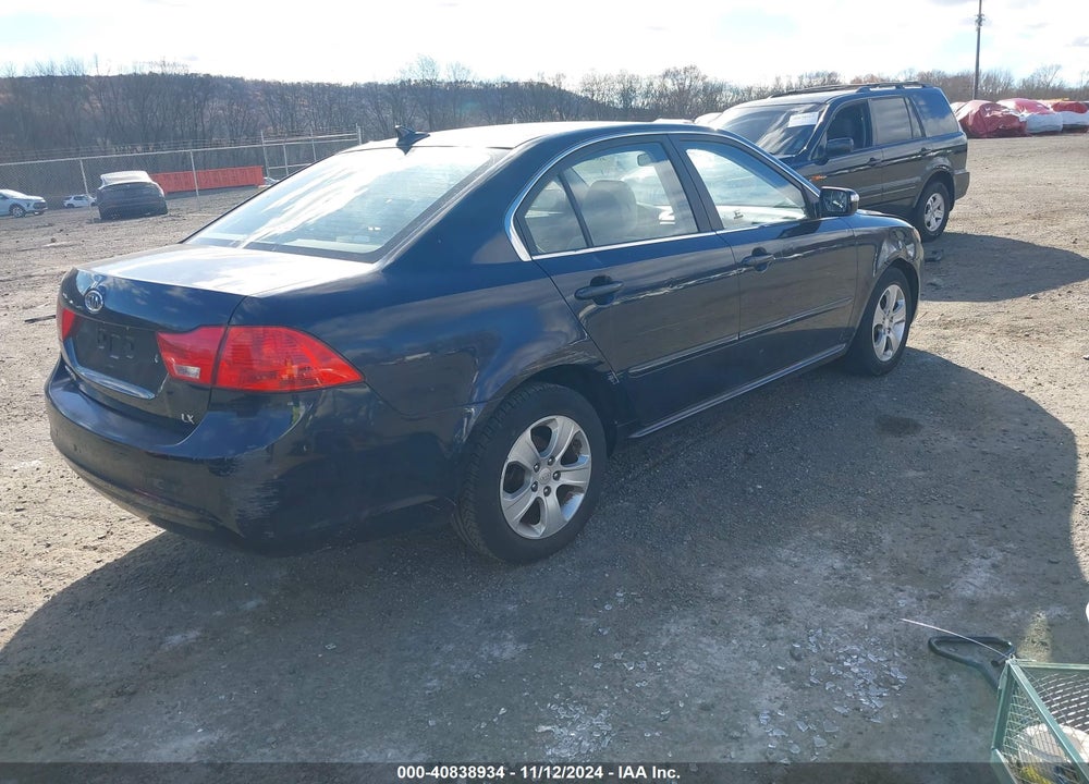 2009 KIA OPTIMA LX VIN: KNAGE228595312651