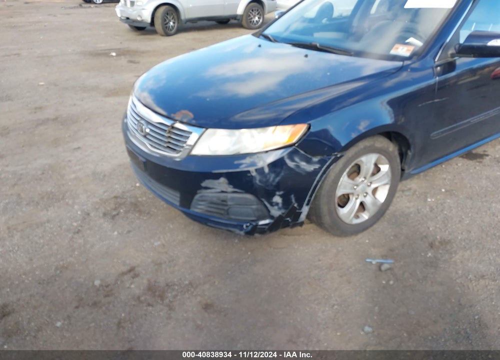 2009 KIA OPTIMA LX VIN: KNAGE228595312651