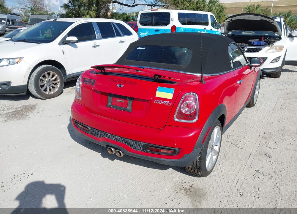 2013 MINI ROADSTER COOPER S VIN: WMWSY3C51DT594562