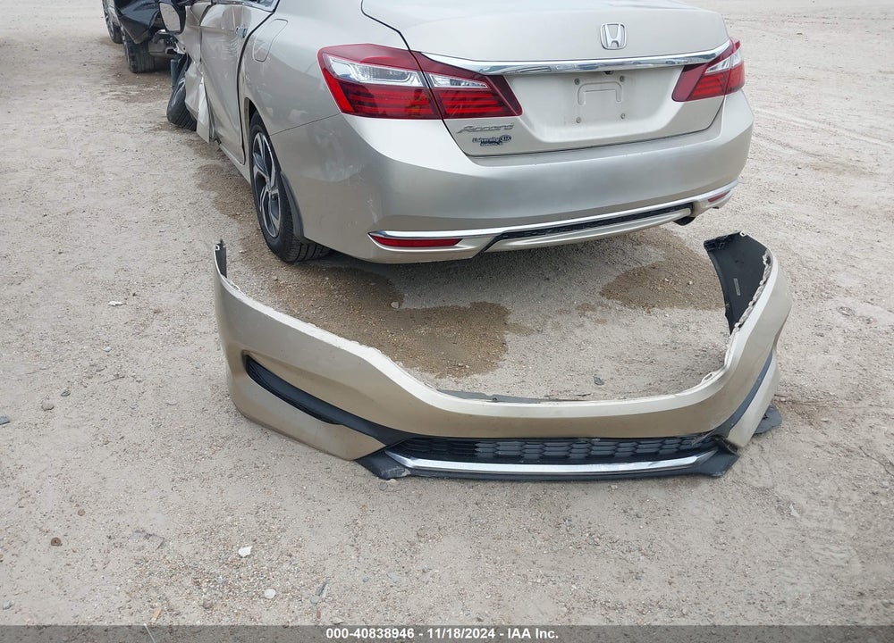 2016 HONDA ACCORD VIN: 1HGCR2F32GA022815