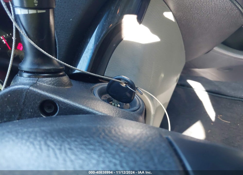 2013 KIA SORENTO LX V6 VIN: 5XYKTDA29DG327858
