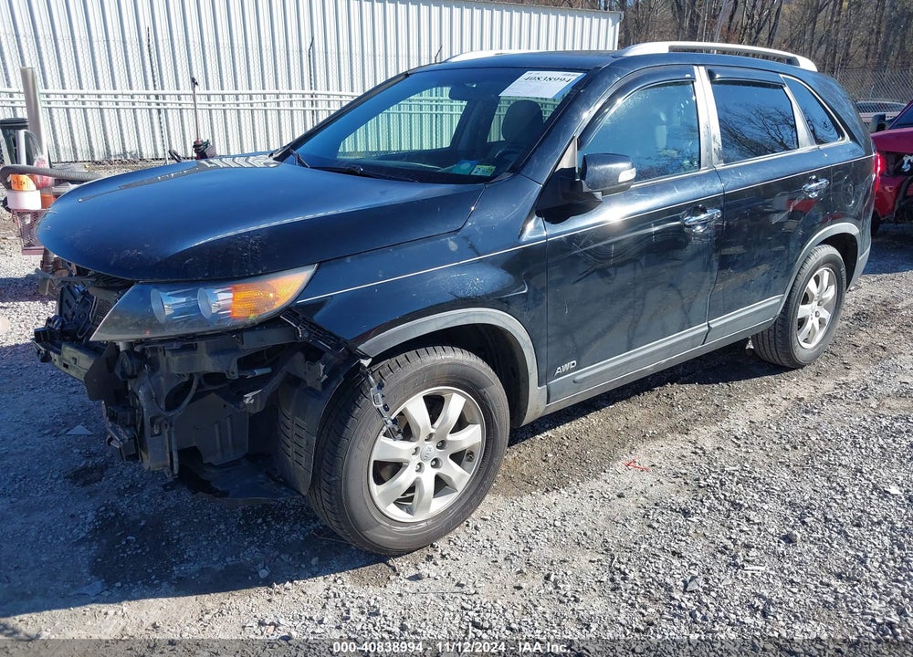 2013 KIA SORENTO LX V6 VIN: 5XYKTDA29DG327858