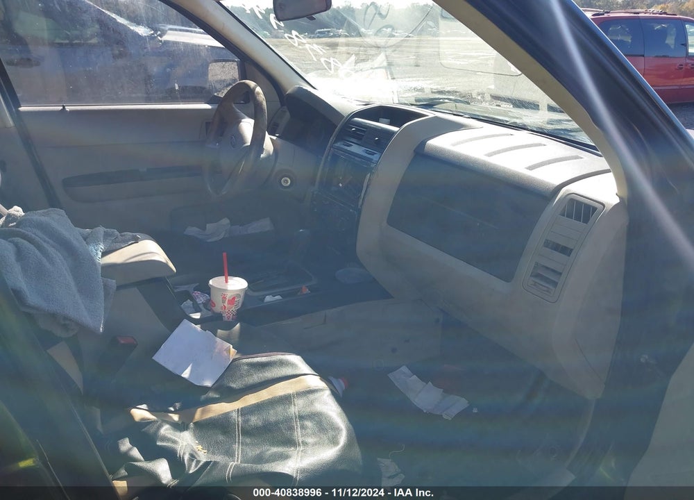 2008 FORD ESCAPE XLS/XLS MANUAL VIN: 1FMCU02Z58KA46688