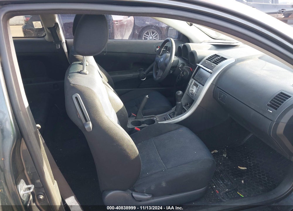 2005 SCION TC VIN: JTKDE177350037703