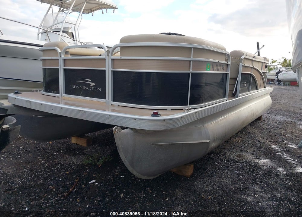 2014 BENNINGTON BOAT VIN: ETW96024J314